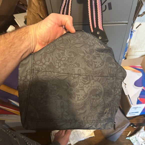 SAKROOTS Lucia recycled nylon printed women's crossbody bag Grey/Black 10.5X10.5 - Picture 3 of 8